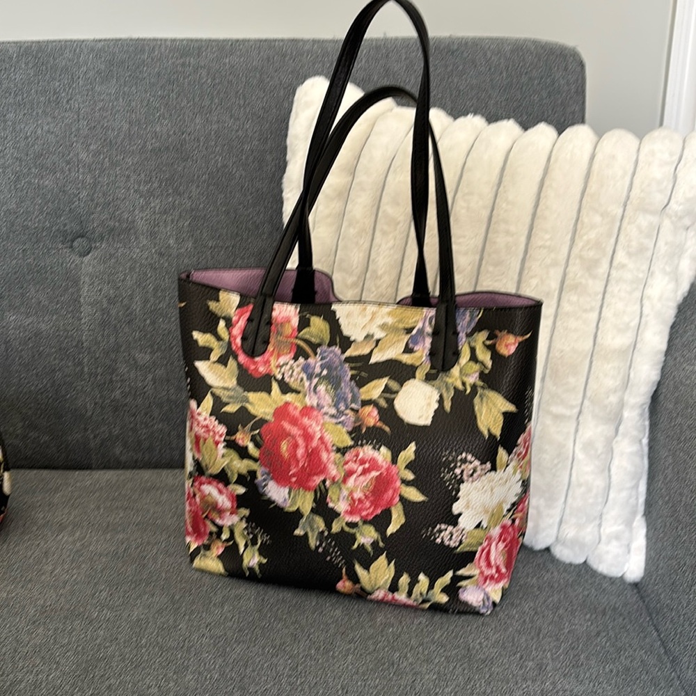 Floral Peony Faux Leather Tote & Crossbody Bag combo - Picture 5 of 10